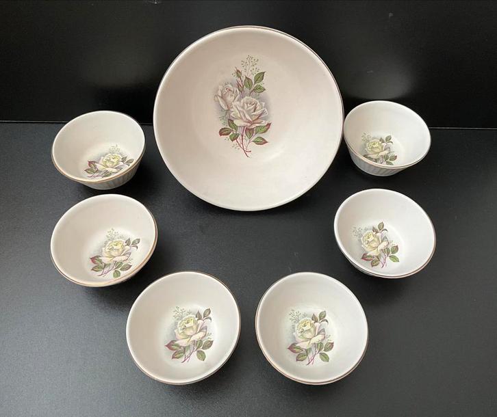 Mooi 7 - delig set van Flora Gouda Holland, Antiek en Kunst, Antiek | Servies compleet, Ophalen