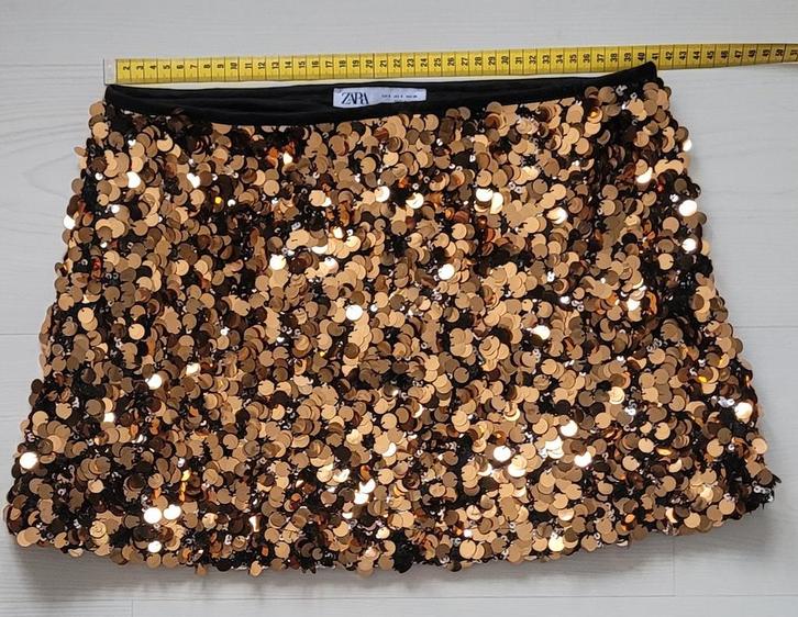 NIEUWSTAAT!! Super leuk rokje S  Rosé goud, Kleding | Dames, Rokken, Zo goed als nieuw, Maat 36 (S), Zwart, Boven de knie, Ophalen of Verzenden