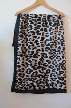Leopard print scarf, Ophalen of Verzenden, Zo goed als nieuw, Sjaal