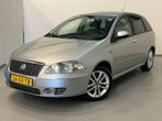 Fiat Croma 2.2-16V Emotion / Aut / Clima / NL-auto / Trekhaa, Auto's, Fiat, Stof, Gebruikt, Zwart, 4 cilinders