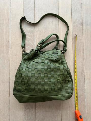 Stijlvolle nieuwe groene leren tas van Vera Pelle, echt leer beschikbaar voor biedingen