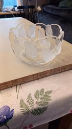 Kristal schaaltje van mikasa, Ophalen