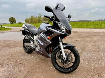 Mooie Yamaha Fazer 600 GT S2 met ABS beschikbaar voor biedingen