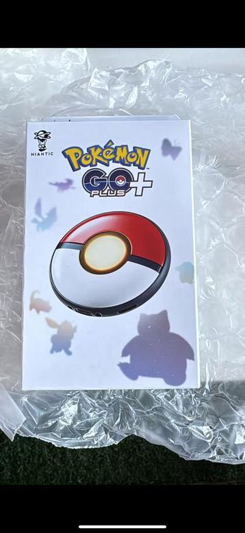 Pokemon go plus fotos voorbeelden. beschikbaar voor biedingen