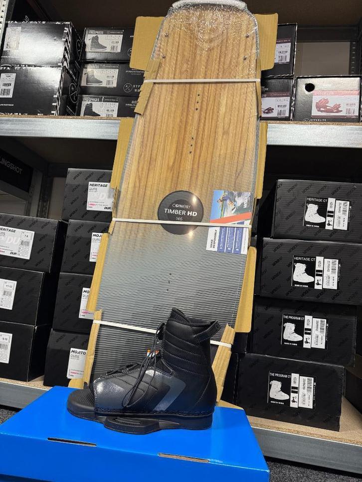 Wakeboardset Kabelbaan nieuw slechts 349,95, Watersport en Boten, Wakeboarden, Nieuw, Board en Schoenen, Verzenden