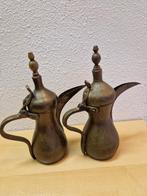 Arabische koffiepotten dallah twee stuks, Ophalen of Verzenden
