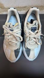 Hele aparte dames sneakers Nike Air Jordan, maat 38, Nike Air Jordan, Overige kleuren, Ophalen of Verzenden, Sneakers of Gympen