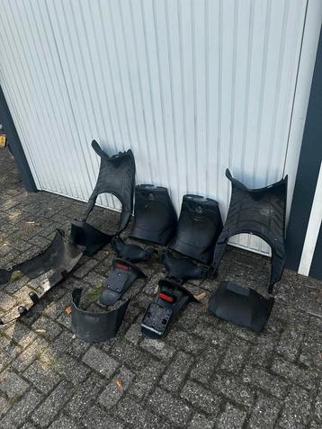 Zip 2000 binnenkappen beschikbaar voor biedingen