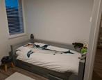 Te koop: mooi bed Woood Dennis betongrijs, Huis en Inrichting, Slaapkamer | Bedden, 90 cm, Eenpersoons, Ophalen of Verzenden, Zo goed als nieuw