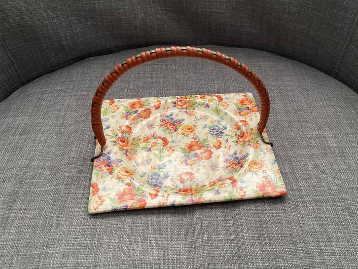 Art Deco bonbonschaaltje Royal Staffordshire ‘The Biarritz’, Antiek en Kunst, Antiek | Keramiek en Aardewerk, Ophalen