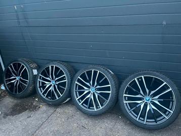 BMW X5 G06 velgen 22 inch breedset orig winterset zgan beschikbaar voor biedingen