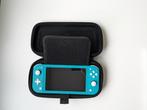 Nintendo Switch Lite Turqoise + hoes & oplader, Spelcomputers en Games, Spelcomputers | Nintendo Switch Lite, Ophalen, Turquoise