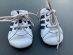 Adidas slofjes / schoentjes met veters maat 17, Kinderen en Baby's, Babykleding | Schoentjes en Sokjes, Adidas, Jongetje of Meisje