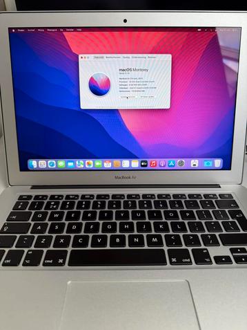 Macbook Air 2017 / 13 inch / intel core i5 / 256GB SSD beschikbaar voor biedingen