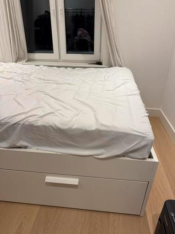 Ikea Malm bed 140x200 + 4 ruime lades ! beschikbaar voor biedingen