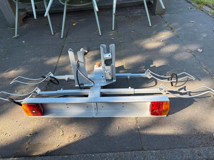 Fietsendrager - Zo goed als nieuw!, Auto diversen, Fietsendragers, Zo goed als nieuw, Trekhaakdrager, 2 fietsen, Ophalen