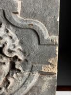 Carved stone fragment Medusa 18e eeuw, Ophalen, Zo goed als nieuw