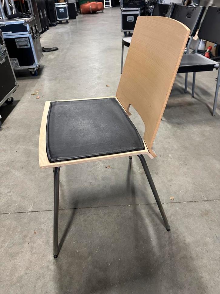 IKEA Fritz Stoel - Houten stoel met Leren zitvlak, Huis en Inrichting, Stoelen, Gebruikt, Eén, Hout, Overige kleuren, Ophalen