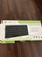 Techly USB/PS2 Wired Super Slim Keyboard| Toetsenbord, Computers en Software, Toetsenborden, Ophalen, Zo goed als nieuw