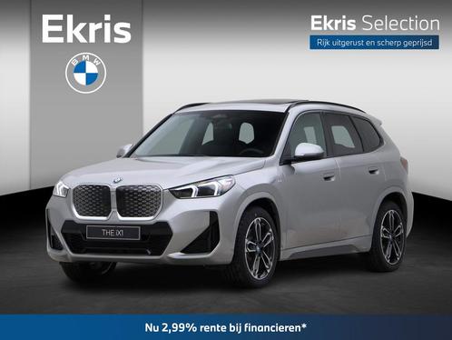 BMW iX1 xDrive30 67 kWh | M-Sportpakket | Trekhaak | 19inch, Auto's, BMW, Bedrijf, Te koop, iX1, 4x4, ABS, Achteruitrijcamera