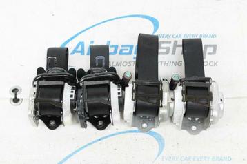 2 x gordels voor + 2 x achter Mercedes CLA klasse C118 beschikbaar voor biedingen