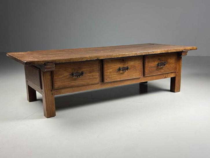 Spaanse Salontafel antiek, Antiek en Kunst, Antiek | Meubels | Tafels, Ophalen