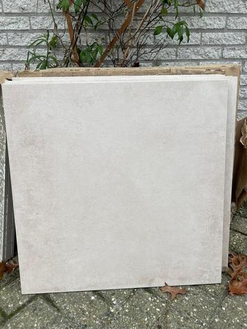 Zandkleurige wandtegel / vloertegel 60 x60 cm 19x (6,84m2)  beschikbaar voor biedingen