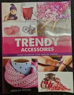 Trendy Accessoires Haken & Breien - Zo Goed Als Nieuw, Ophalen, Zo goed als nieuw, Breien en Haken, Jaroslava Dovcova