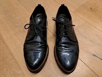 gabor leren lakschoenen  beschikbaar voor biedingen