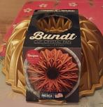 Nordic Ware Bundt Cut Crystal Pan, Hobby en Vrije tijd, Taarten en Cupcakes maken, Ophalen of Verzenden, Nieuw, Bakvorm