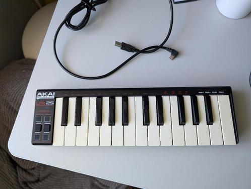Akai LPK25 MIDI Keyboard, Muziek en Instrumenten, Midi-apparatuur, Gebruikt, Ophalen