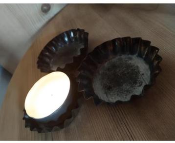 Oud metalen waxine houders, vlaai vormpjes, cacao bus @DOC61 beschikbaar voor biedingen
