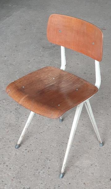 2x Result stoelen - Friso Kramer - Ahrend de Cirkel beschikbaar voor biedingen