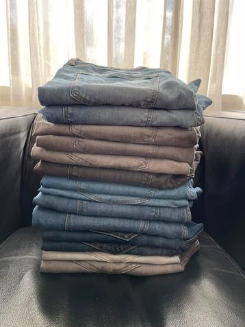 14 spijkerbroeken maat 46 voor 50€ beschikbaar voor biedingen