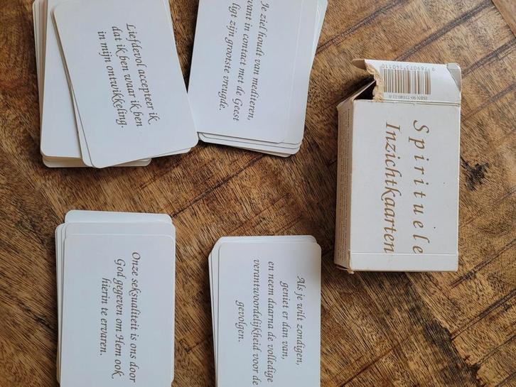Spirituele Inzichtkaarten - Ontdek jezelf!, Boeken, Esoterie en Spiritualiteit, Zo goed als nieuw, Overige typen, Spiritualiteit algemeen