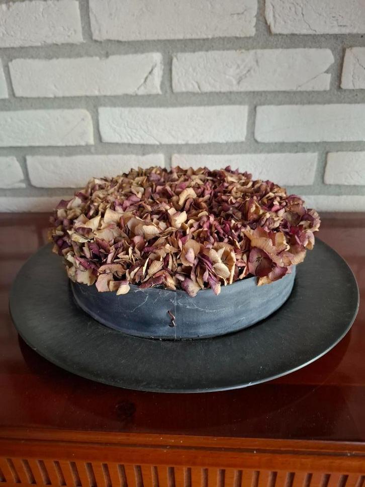 Hortensia Taart 22 cm., Huis en Inrichting, Woonaccessoires | Kransen, Nieuw, Ophalen of Verzenden