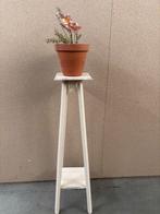 Brocante plantentafel, Huis en Inrichting, Woonaccessoires | Zuilen en Pilaren, Studio Larilo, Zo goed als nieuw, Sportstraat 6 Kerkrade