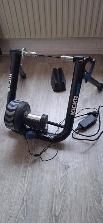 Wahoo KICKR Snap Smart Fietstrainer beschikbaar voor biedingen