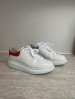 Alexander Mcqueen sneakers wit rood, Ophalen of Verzenden, Zo goed als nieuw, Wit, Sneakers of Gympen