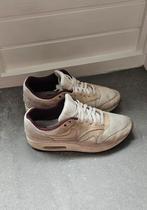 Nike Air Max 1 Sail Burgundy Crush Maat 43, Wit, Nike, Ophalen of Verzenden, Sneakers of Gympen