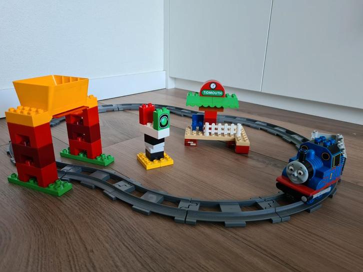 Lego Duplo Thomas treinset “laden-en-rijden”, Kinderen en Baby's, Speelgoed | Duplo en Lego, Gebruikt, Duplo, Complete set, Ophalen of Verzenden