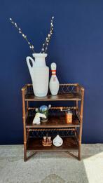 Vintage manou schappen kastje, nachtkastje, rotan rekje, Gebruikt, Vintage, Ophalen of Verzenden, Nvt