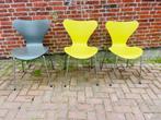 Fritz Hansen vlinderstoelen Arne Jacbsen design Deens, Huis en Inrichting, Stoelen, Ophalen of Verzenden, Zo goed als nieuw, Grijs