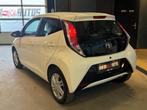 Toyota Aygo 1.0 VVT-i x-play | Automaat | Navi | Cruise | Ca, Auto's, Toyota, Origineel Nederlands, Te koop, Huisgarantie, 5 stoelen