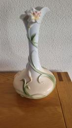 Elegante Porseleinen Vaas met Lelie Design, Ophalen of Verzenden