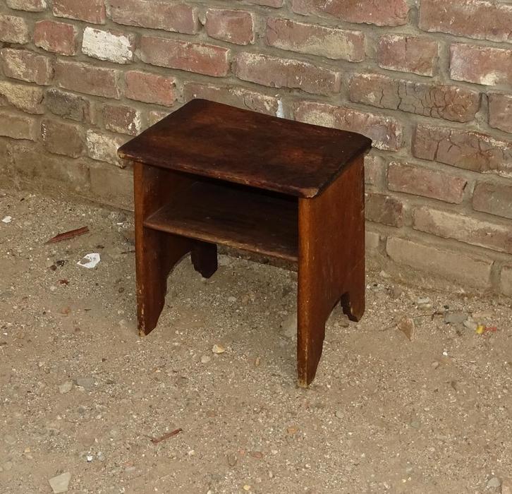 oud houten krukje kruk, Antiek en Kunst, Curiosa en Brocante, Ophalen