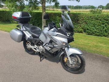Honda Varadero SD02 XL1000 Venture Toermotor. beschikbaar voor biedingen