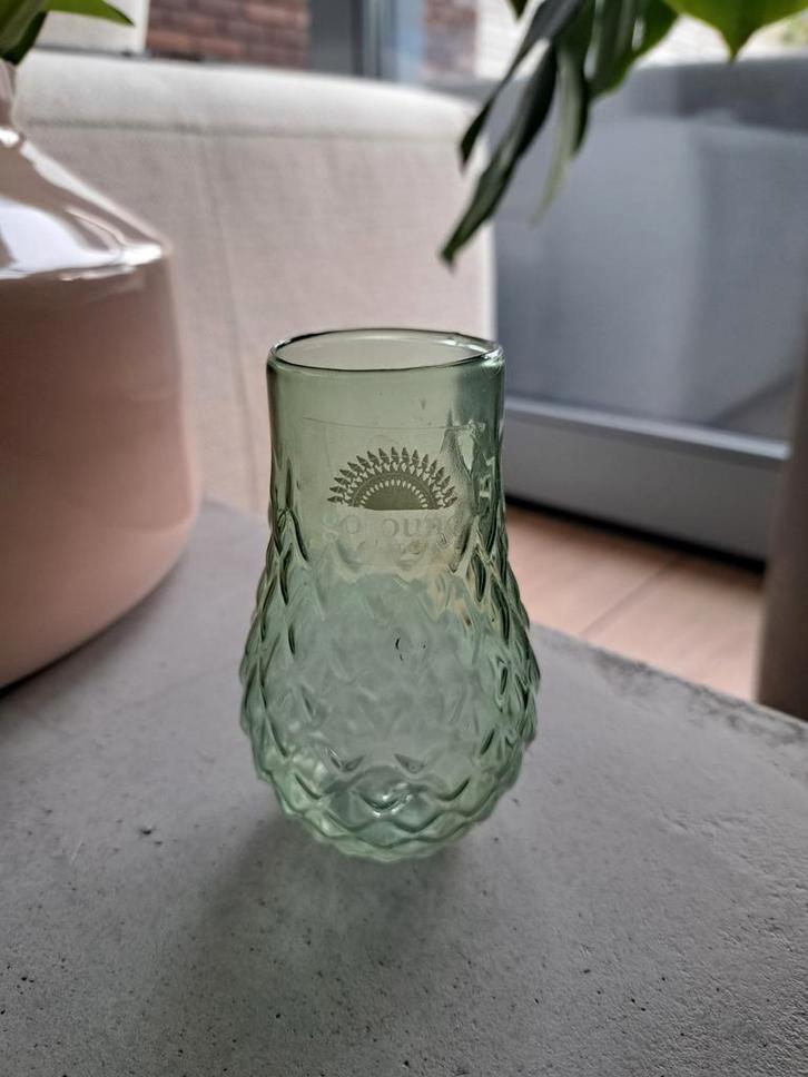 Groen glazen vaasje met reliëf, design Goround, Antiek en Kunst, Antiek | Vazen, Ophalen of Verzenden