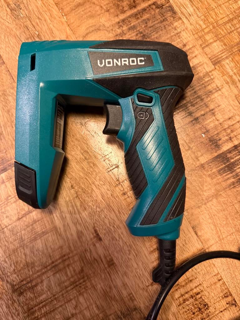Vonroc Elektrische Nietmachine - Zo goed als nieuw, Doe-het-zelf en Verbouw, Ophalen, Zo goed als nieuw