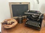 Vintage schoolbord + Settlers blikje + Remington Typmachine, Antiek en Kunst, Ophalen